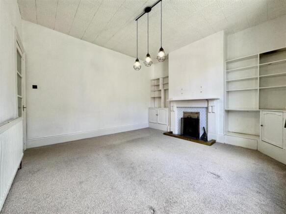 3 bed Terraced for sale Image 5
