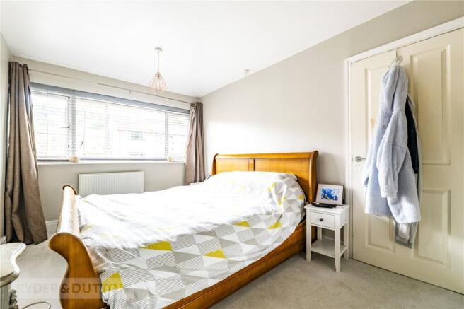 3 bed Terraced for sale Image 9