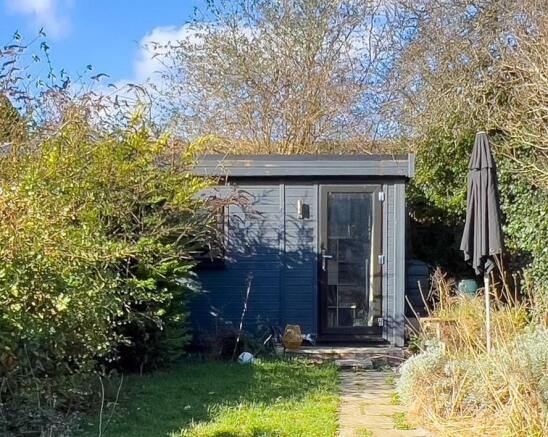 Detached Home Office/Garden Room