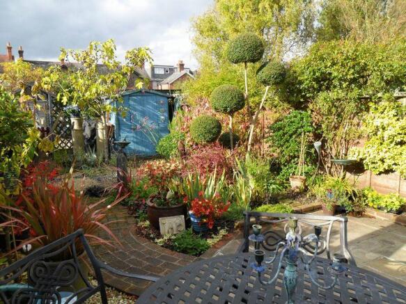 Pretty landscaped