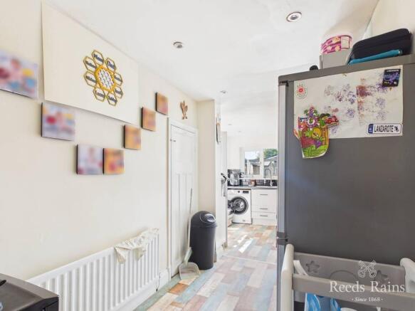 3 bed Terraced for sale Image 6