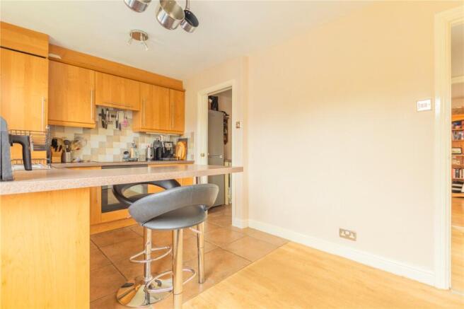 3 bed Semi-Detached for sale Image 8