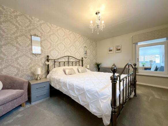 2 bed Semi-Detached Bungalow for sale Image 4