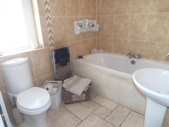Photo 10