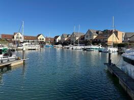 15, Bryher Island, Portsmouth PO6 4UE