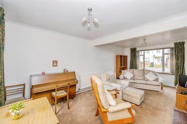 Living/Dining Room