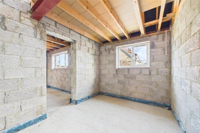 5 bed Bungalow for sale Image 10