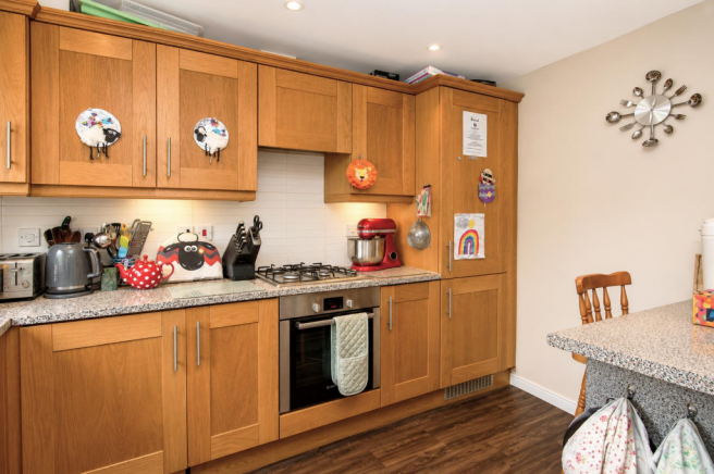 Kitchen 2.png