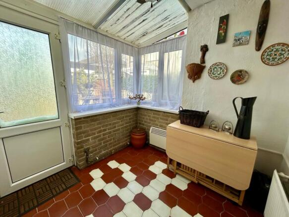 4 bed Semi-Detached for sale Image 6