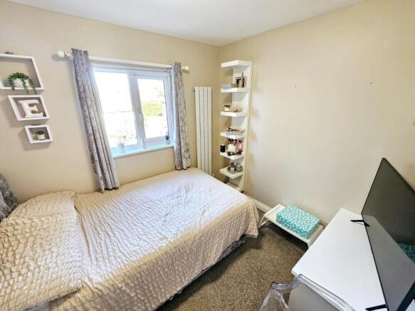 3 bed Semi-Detached for sale Image 11