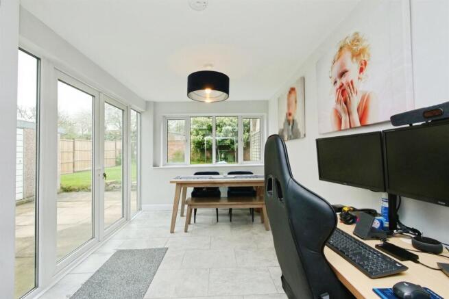 3 bed Detached for sale Image 6
