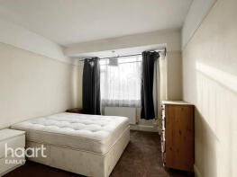 32, Shepherds House Lane, Reading RG6 1AD