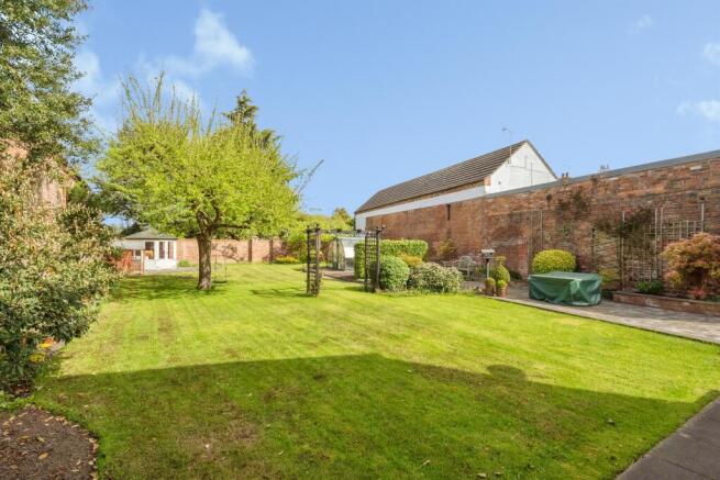 4 bed Detached for sale Image 4