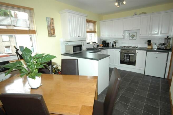 KITCHEN/DINER