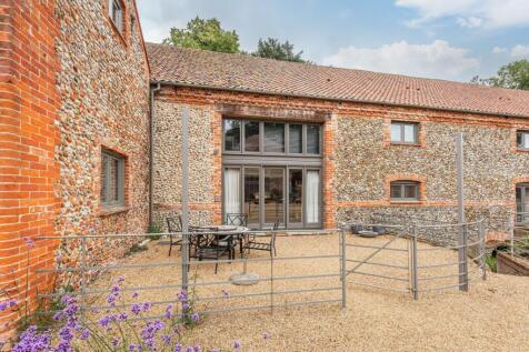 Grade II Listed Barn-Style Residence with Stunning Open-Plan Living in Letheringsett