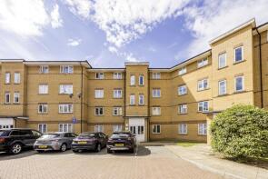Flat 11, Churchill Court, Rush Grove Street, London SE18 5DN