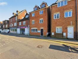 Flat 3, 17, Kings Road, Haslemere GU27 2QA