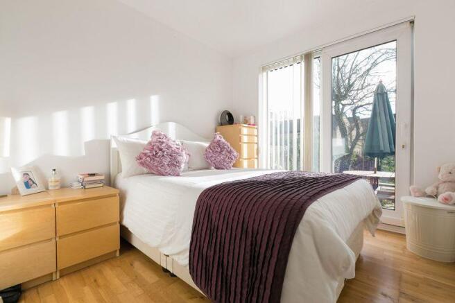 Dining room/Bedroom