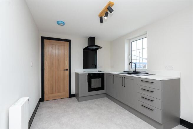 Flat 6 (1).jpg