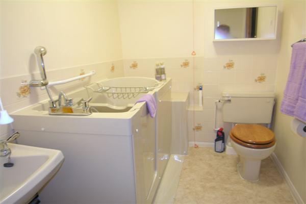 Photo 8