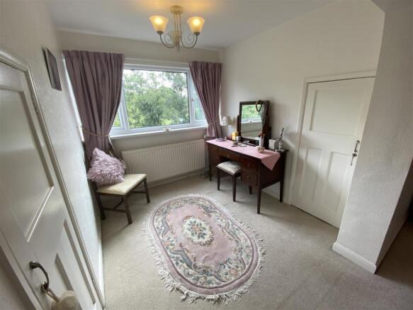 DRESSING AREA