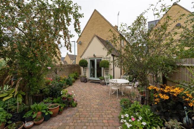 Garden2.jpg