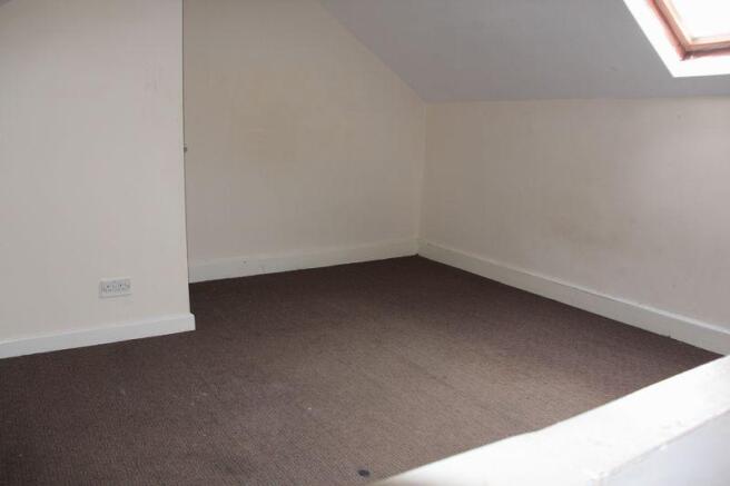LOFT ROOM 