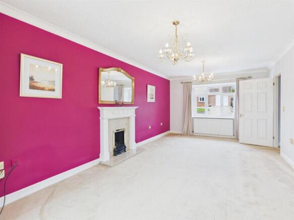 CAM04116G0-PR0314-STILL008.jpg