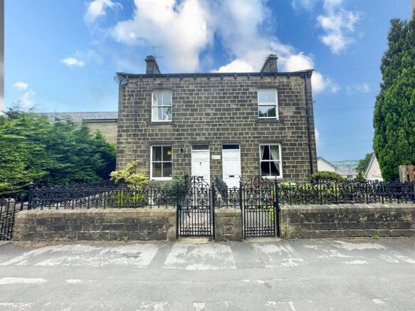 3 bed Semi-Detached for sale Image 7