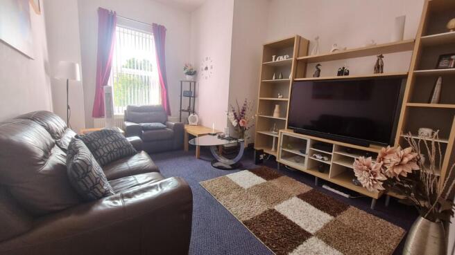 2 bed Flat to rent Image 6
