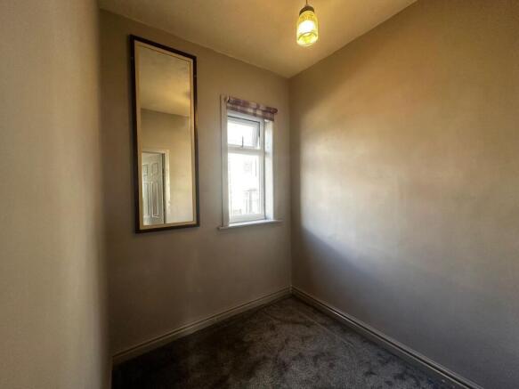 3 bed Terraced to rent Image 8