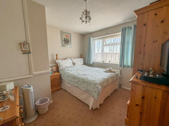 bed 1