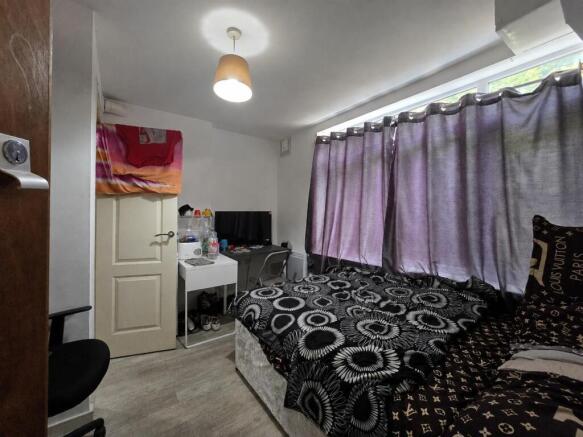 Burlington Road, Stoke - Bedroom 1.jpg