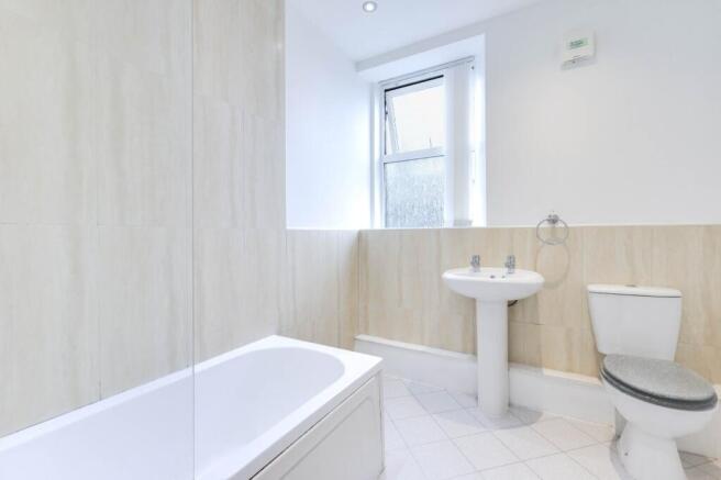 2 bed Terraced for sale Image 10