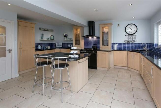 Living / Kitchen