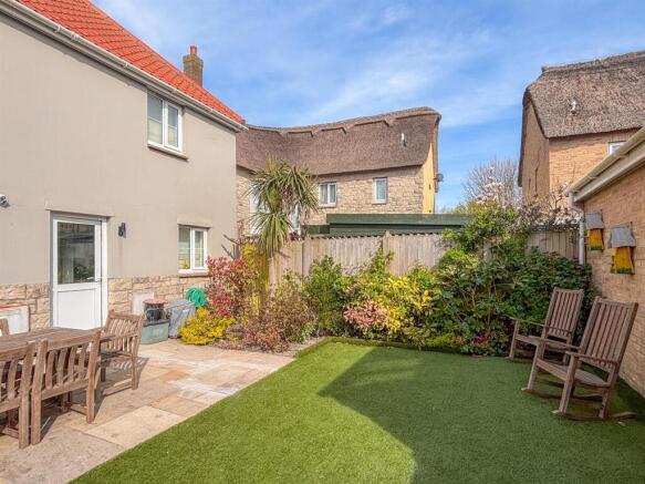 Rear Garden (2).JPG