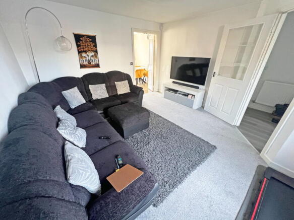 Wye Close, Leicester, Leicestershire, LE4 9AZ photo 2