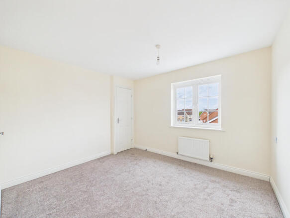 3 bed Town House for sale Image 12