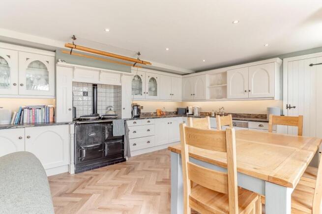 3 bed Detached for sale Image 7