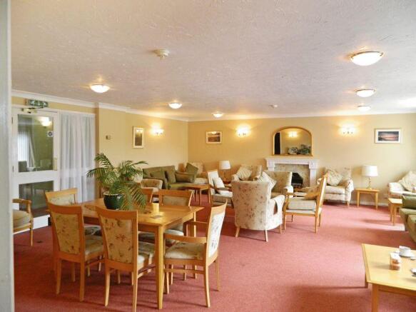 RESIDENTS LOUNGE