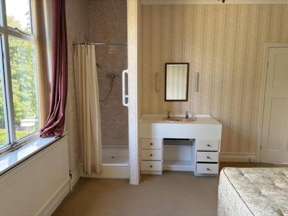 3 bed Semi-Detached for sale Image 9