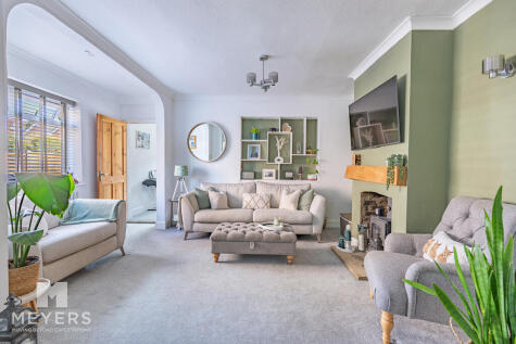 New Road, Parkstone, Poole, BH12