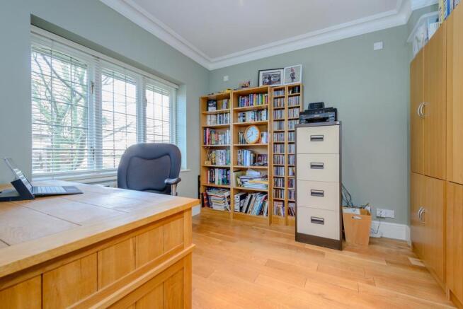 8325432-interior14-800.jpg