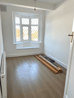 13, Lansdowne Road, London E4 7SH