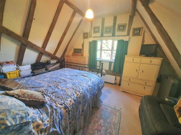 Bed 3.jpg