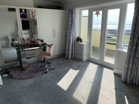 Bedroom...jpg