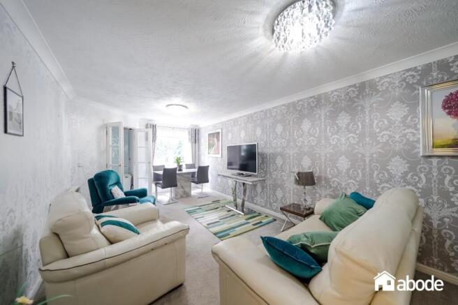 67 Hilary Court-8.jpg