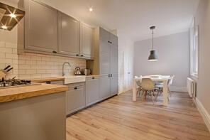 4, 21 23 Elsynge Road Mansions, Elsynge Road, London SW18 2HP