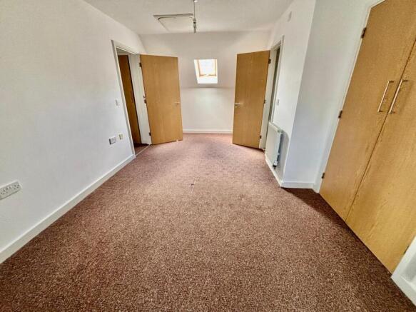 4 bed Terraced for sale Image 4