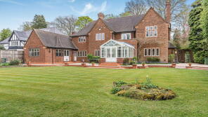 110, Moor Hall Drive, Sutton Coldfield B75 6LS
